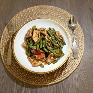 Pik Khing (Spicy string bean).