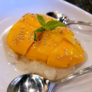 Mango sticky rice