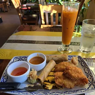 Sampler with thai tea