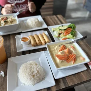 Yellow Curry and Green Curry