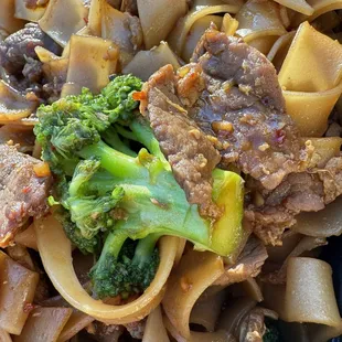 Pad See Ew with beef! Yum!