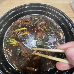 Fried Garlic and Black Pepper Stir Fry with Beef and Broccoli