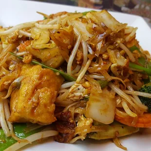 Tofu Pad Thai = Delicious
