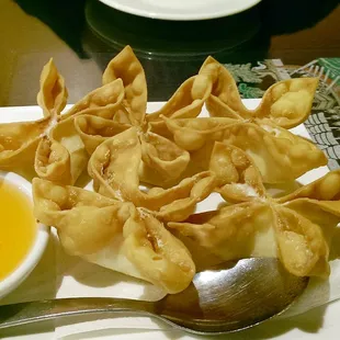 Crab rangoons