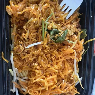 Chicken pad Thai