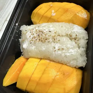 Mango Sticky Rice (So Yummy!)