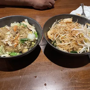 Pad Woon Sen &amp; Pad Thai