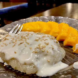 sticky rice with mango