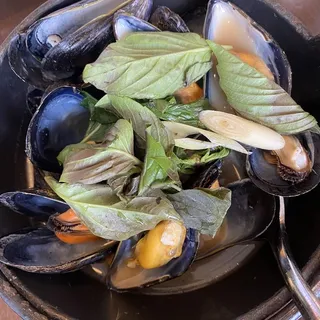 Potpourri Mussels