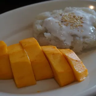 Sticky rice with Mango