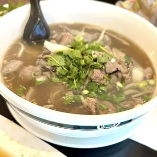 Pho tai