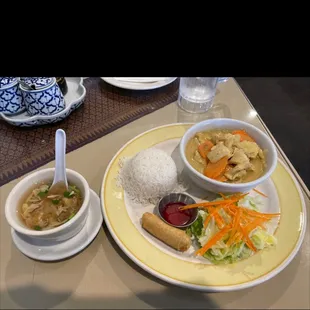 Yellow chicken L9. Yellow Curry with Chicken Lunch