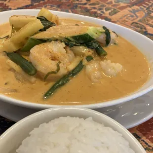 Red Curry with shrimp  and pineapple