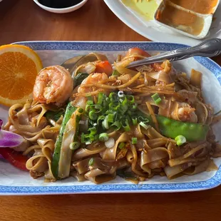 Spicy Basil Noodles