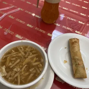 Hot and sour soup &amp; veggie egg roll