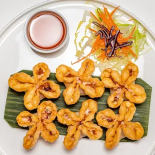 a plate of fried food