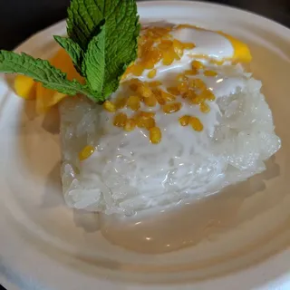 Mango Sticky Rice (seasonal)