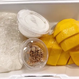 Fresh Mango with Sticky Rice