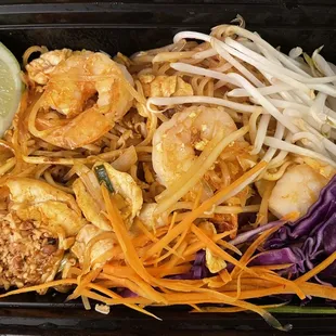 George&apos;s Original Pad Thai. Fresh ingredients!