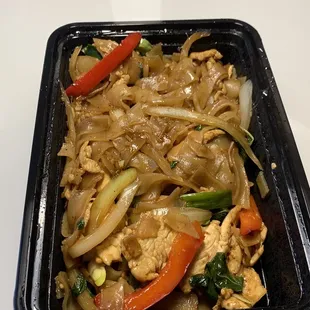 Drunken Noodle (Spicy level 5 with chicken)