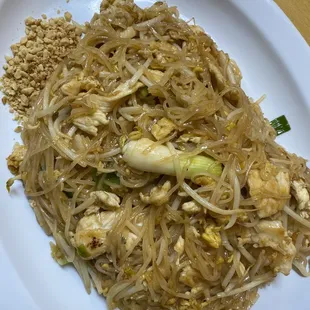 Chicken pad thai