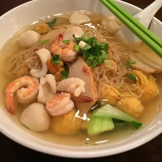 Seafood Wonton Soup