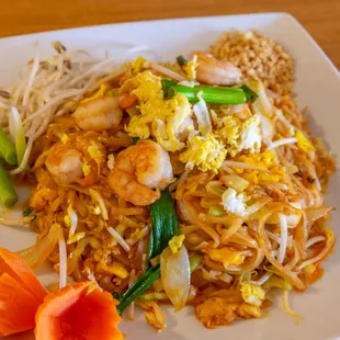 ramen and noodles, food