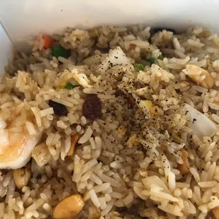 rice with shrimp and peanuts