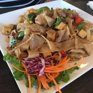 noodle soup, ramen, food, noodle dish, noodles, ramen and noodles