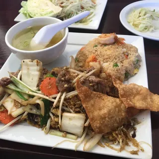 D8. Silver Noodle Dinner Special