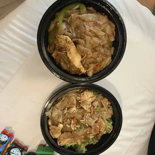 pad see-ew and drunken noodle