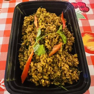 Kua kling (southern thai style dry  red curry)