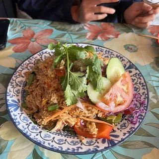 Spicy Basil Fried Rice Chicken