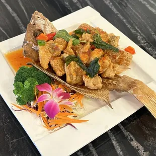 Red Snapper &quot; Pla Sam Ros &quot;