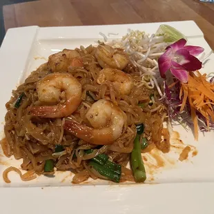 Pad Thai with shrimp