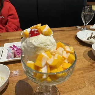 Coconut Ice-cream with mango