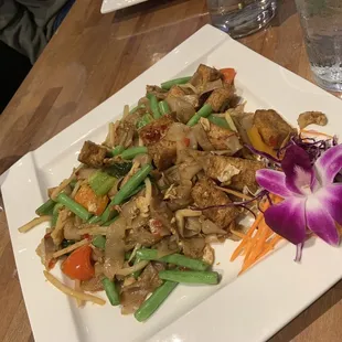 Pad Kee Mao with tofu.