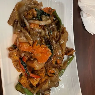 Drunken Noodle (Pad Kee Mao)