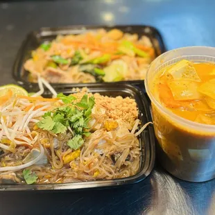 Pad Thai , Yellow Curry for To Go