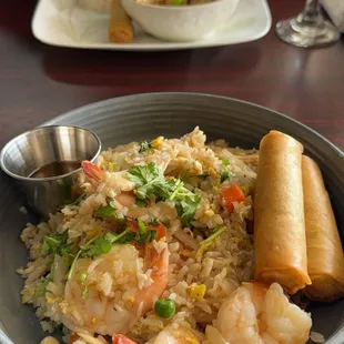 Thai fried rice with chicken and shrimp.