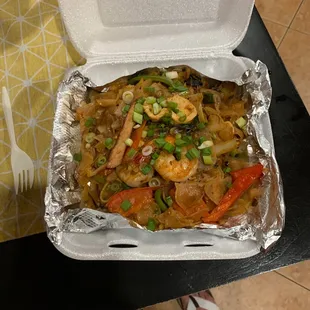 Combination drunken noodles
