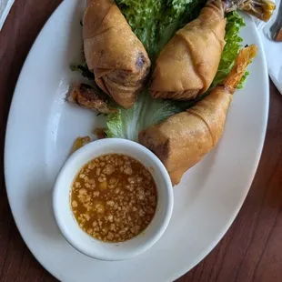Shrimp egg roll with peanut sauce