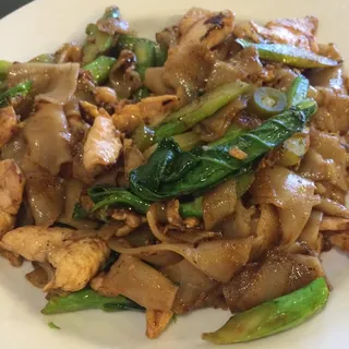 PAD SEE EEW