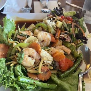 Basil Shrimps & Calamari