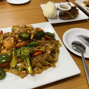 Pad Kee Mao