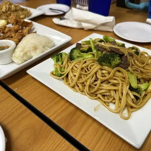 Pad Lo Mein