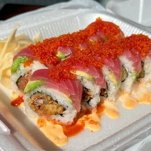 Grinch roll with tuna on top instead of salmon. Yes, it tastes as good as it looks!