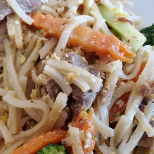 Thai Taste Noodles with Beef