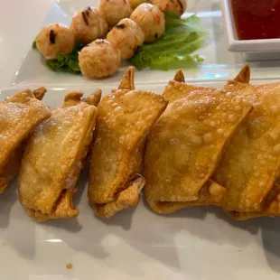 5 Crab Rangoons