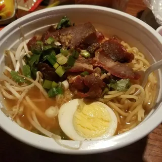 Sliced Pork Tomyum Ramen